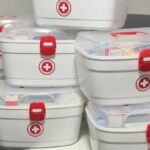 Entrega de kits de primeiros socorros para segurança nas escolas de Pilõezinhos