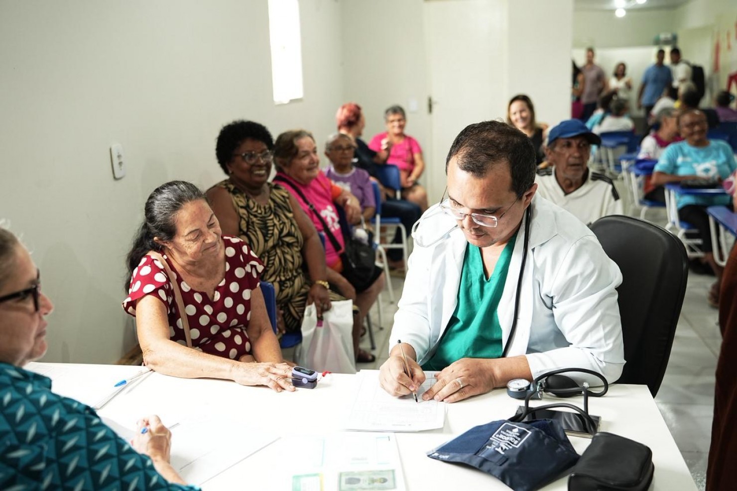 Centro de Convivência da Pessoa Idosa em Guarabira com atendimento geriátrico