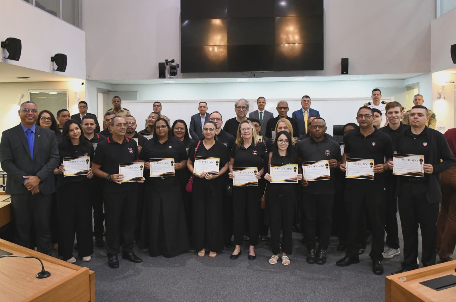 Câmara e ALPB homenageiam Capelania da Igreja Universal em sessão